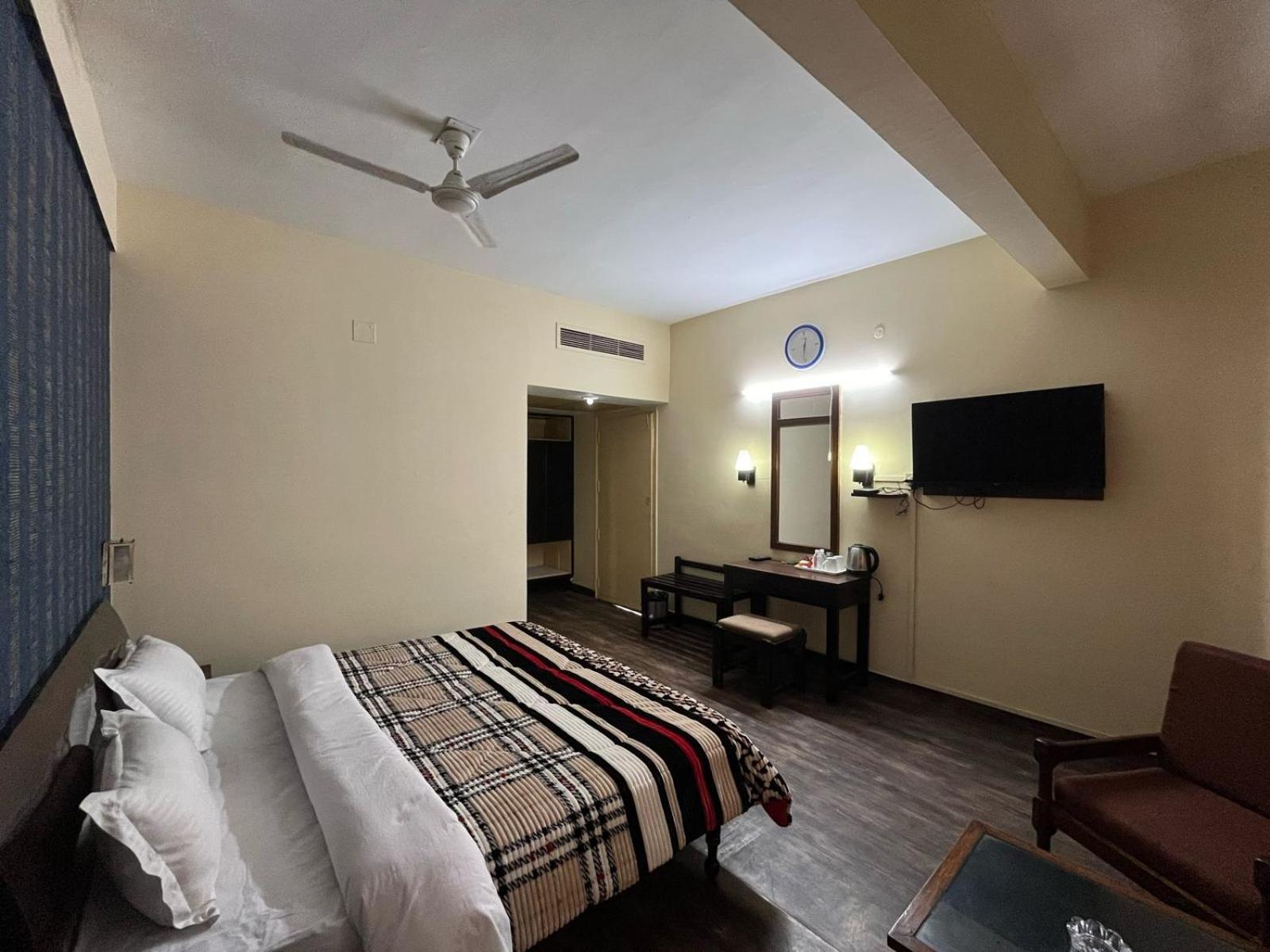 Gautam Hotel Varanasi Eksteriør bilde