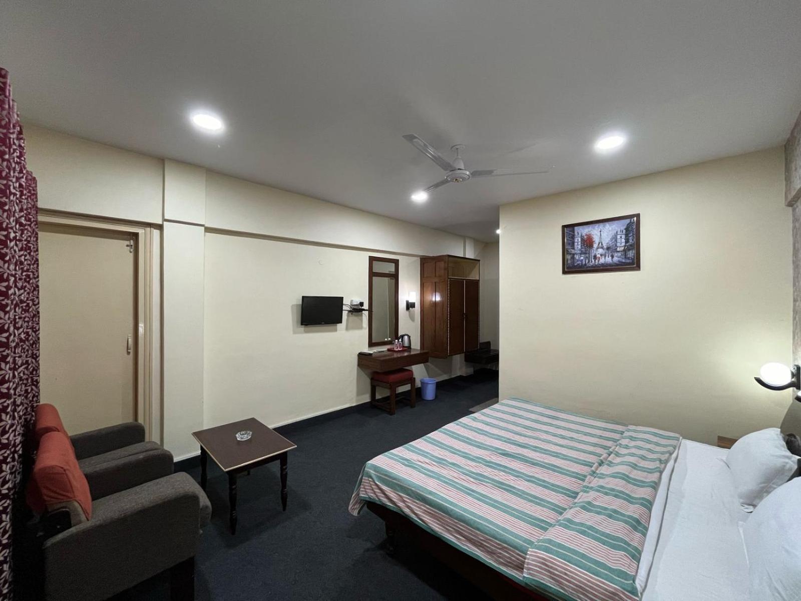 Gautam Hotel Varanasi Eksteriør bilde