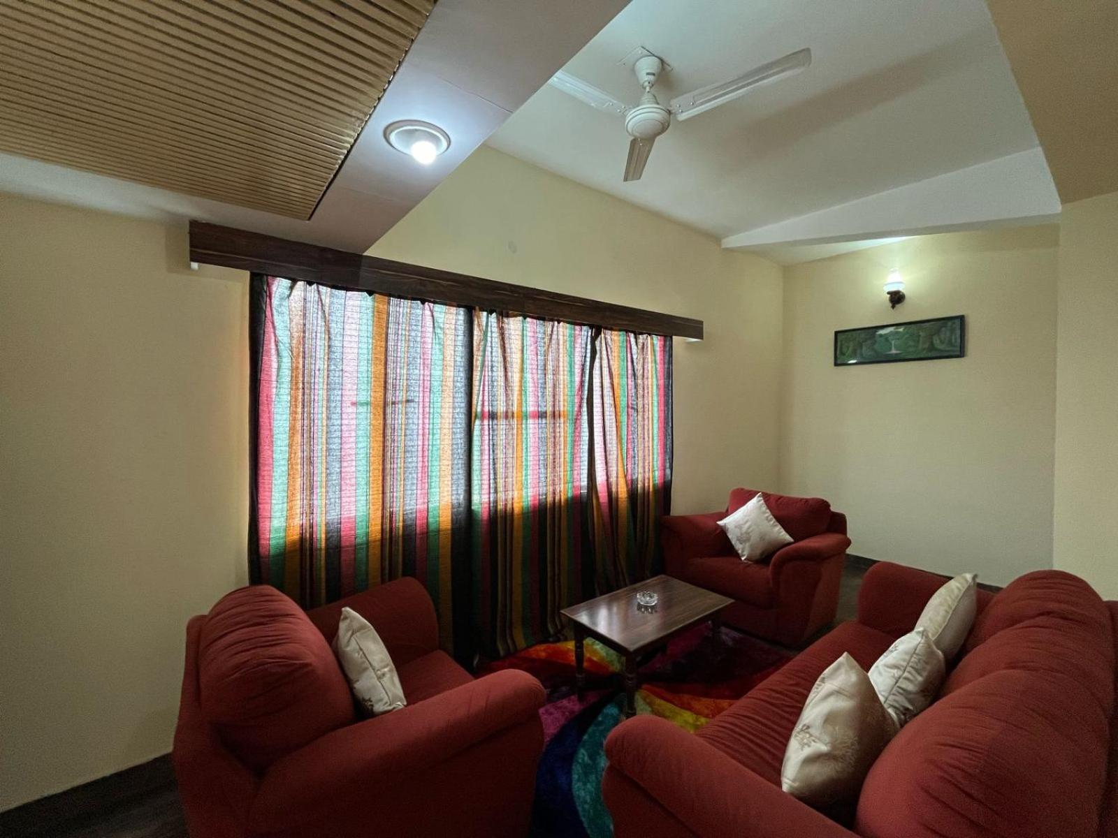 Gautam Hotel Varanasi Eksteriør bilde