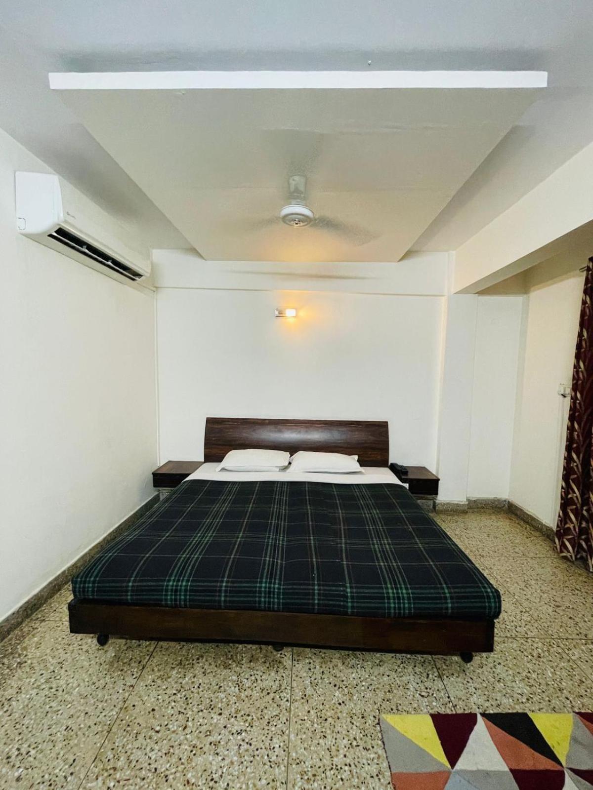 Gautam Hotel Varanasi Eksteriør bilde
