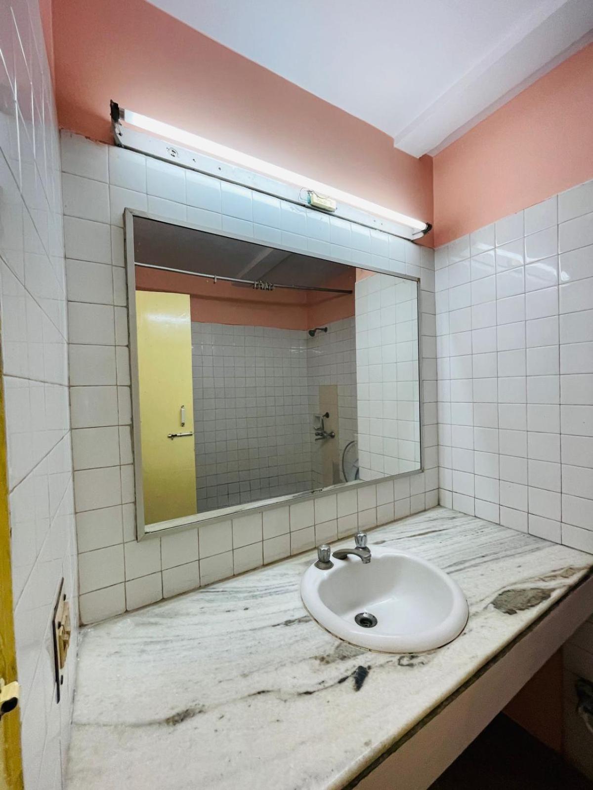 Gautam Hotel Varanasi Eksteriør bilde